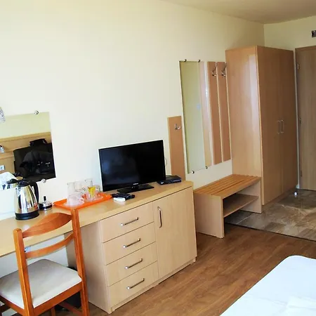 Konukevi Sea View 4*
