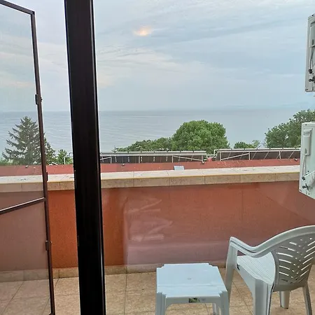 Πανσιόν Sea View *